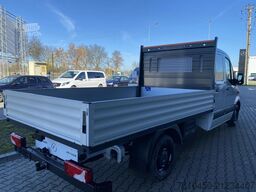 Mercedes-Benz Sprinter 317 DoKa Pritsche + AHK