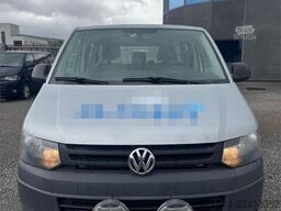 VW Transporter – 8 Seats