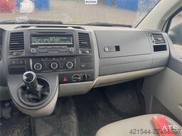 VW Transporter – 8-Seater