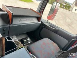 Mercedes-Benz Actros 4448 8x8 heavy hauler w/ SWS body and low m