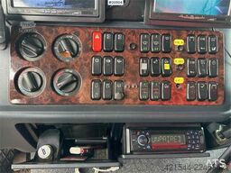 Mercedes-Benz Actros 4448 8x8 heavy hauler w/ SWS body and low m