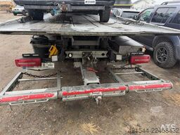 MAN TGM 4x2 tow truck w/ 6 seats, tow boom and Isoli b