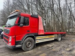 Volvo FM330 recovery truck.