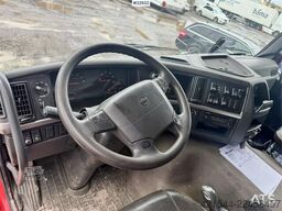 Volvo FM330 recovery truck.