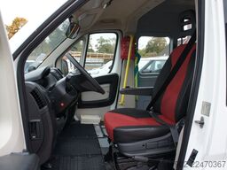 FIAT Ducato CNG Rollstuhl 6-Sitzer Rampe 2 Plätze