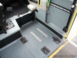 FIAT Ducato CNG Rollstuhl 6-Sitzer Rampe 2 Plätze