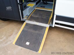 FIAT Ducato CNG Rollstuhl 6-Sitzer Rampe 2 Plätze