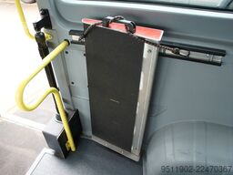 FIAT Ducato CNG Rollstuhl 6-Sitzer Rampe 2 Plätze