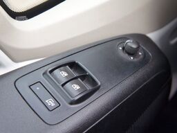 FIAT Ducato CNG Rollstuhl 6-Sitzer Rampe 2 Plätze