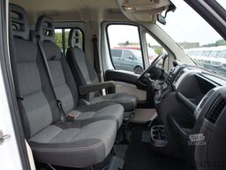 FIAT Ducato Pritsche Doppelkabine 7-Sitzer 2.5T AHK
