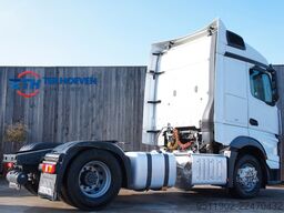 MERCEDES-BENZ Actros 1942 Streamspace 2x Tank Euro6 Navi