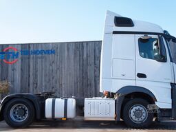 MERCEDES-BENZ Actros 1942 Streamspace 2x Tank Euro6 Navi