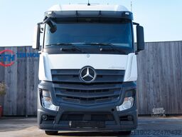 MERCEDES-BENZ Actros 1942 Streamspace 2x Tank Euro6 Navi