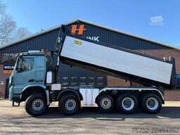 Mercedes-Benz Arocs 10x8 Geisoleerde kipper 310.768KM NL Truc...