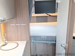 CARADO pro A 132 AUTOMATIK, SAT+TV, NAVI+RFK, MARKISE