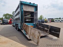 Lecitrailer Guiton livestock trailer 3 deck - Loadlift - St...