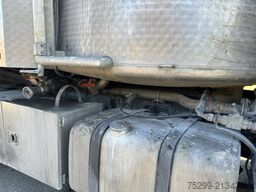 Mercedes-Benz Actros 3243 8x4 Trockensauger / Swiss-Vehicle