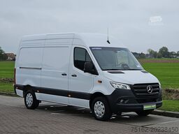 MERCEDES-BENZ SPRINTER 317 L2H2 LED Mbux Navi
