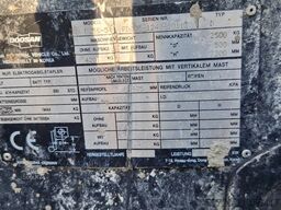 Doosan D25-5 Duplexmast, Seitenverschiebung, autom. Gabelverst.