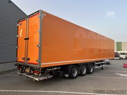 Schmitz Cargobull / SOR Iberica / Carrier Vector 1550 / Frigo Box...