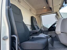 DAF LF 230 FA / 12 Ton / 246 dkm / Navi / Box / Laa...