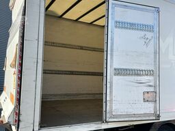 DAF LF 230 FA / 12 Ton / 246 dkm / Navi / Box / Laa...