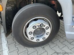 DAF LF 230 FA / 12 Ton / 246 dkm / Navi / Box / Laa...