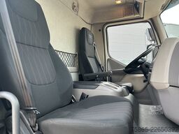 DAF LF 230 FA / 12 Ton / Tacho V2 / Navi - Camera /...