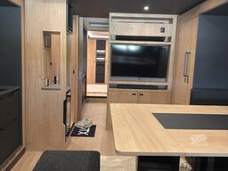 SCANIA S 590 stx motorhome