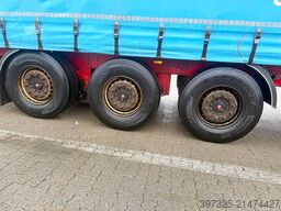 Kel-Berg Curtainsider / Planenauflieger / Gardin