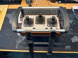 MANITOU MRT 2150 Privilege Teleskoplader Palettengabel