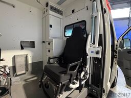 MERCEDES-BENZ Sprinter II 316 CDI L2*RTW*KTW*LIEGE*TRAGESTUHL