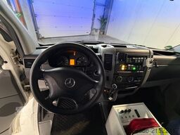 MERCEDES-BENZ Sprinter II 316 CDI L2*RTW*KTW*LIEGE*TRAGESTUHL