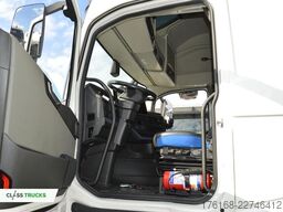 VOLVO FH 500 XL i-ParkCool ACC Side Skirts