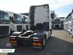VOLVO FH 500 XL i-ParkCool ACC Side Skirts