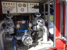 Mercedes-Benz 1325 godiva pump