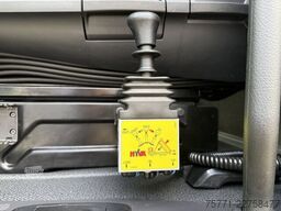 Mercedes-Benz ACTROS 1851 4x2 EURO6 CIĄGNIK SIODŁOWY Z HYDRAU...