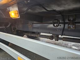 Volvo FL 240 4x2 16tons Seitentüren Koff