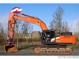 Hitachi ZX300 LC-7 | ROTOTILT | BUCKET