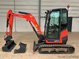 Kubota U 27-4