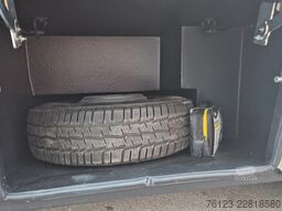 IVECO 2x Daily 70 Lagerfahrzeug Ferqui Sunrise 2,5 m B