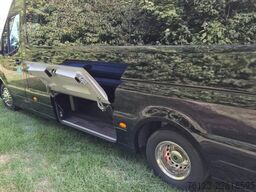 MERCEDES-BENZ 519 Sunset S 4 Ferqui Lagerfahrzeug Stock