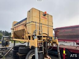 Falköping CLC-427 salt spreader – needs repair