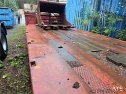 Vang Machine Semi-Trailer with Hydraulic Ramps and Exte