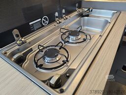 LMC Innovan 600 180 PS Automatik / Sie sparen 16.000