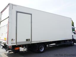Renault D12 Euro 6 / 18 pallets / Tail lift/ 2017