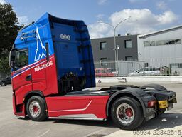 Iveco S WAY 570