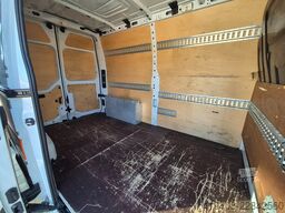 Renault Master 2.3 145 / L2H2 / Serviced!