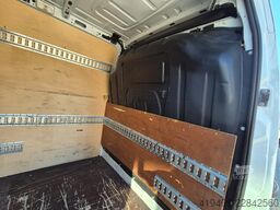 Renault Master 2.3 145 / L2H2 / Serviced!
