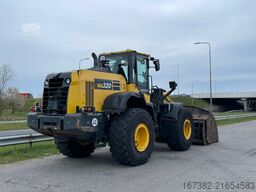 Komatsu WA320